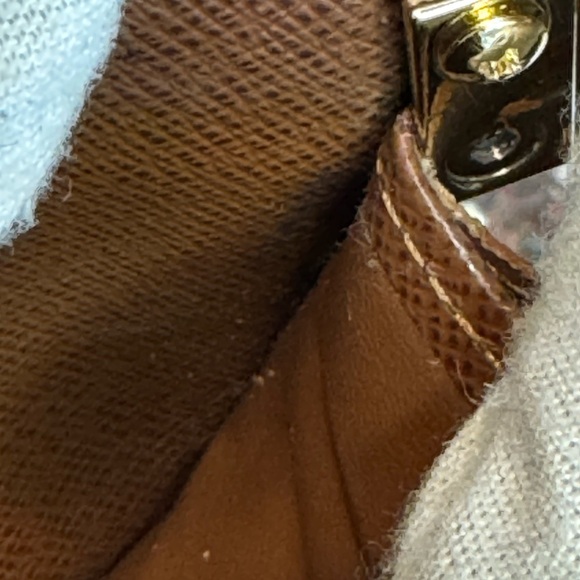 - Louis Vuitton Monogram Portefeiulle Sarah Long Bifold Wallet/converted - Picture 15 of 16